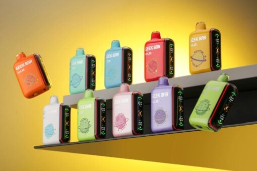 歐美爆款 GEEK BAR 15000 PUFFS  一次性抛棄式電子煙 2%尼古丁濃度 側面顯示屏發光